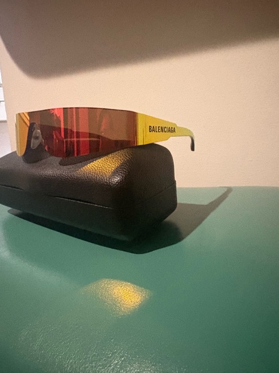 🔥 Balenciaga Wrap Gradient Orange-Yellow Shield Sunglasses  🔥 Summer Hawt🔥 - Picture 7 of 13